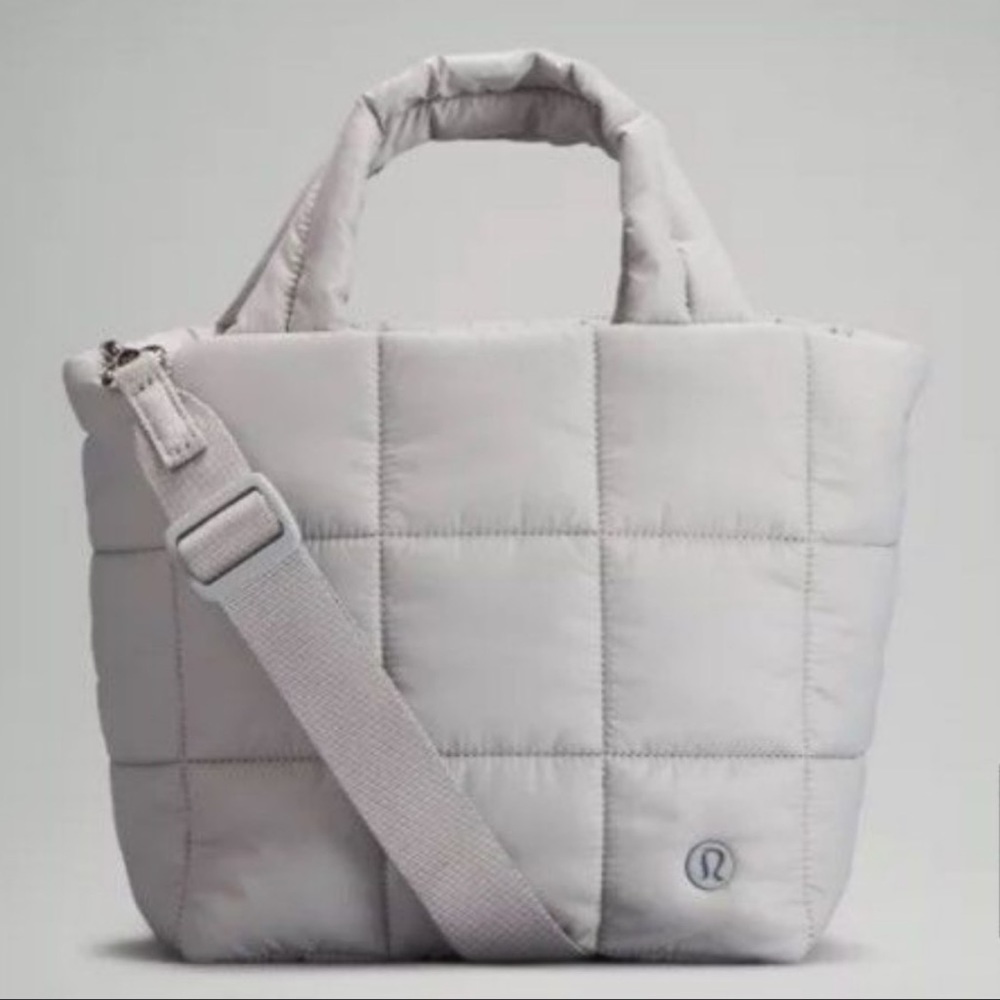 NWT Lululemon Athletica Quilted Grid Crossbody Bag In Silver Drop ASIA EXCLUSIVE - Picture 1 of 12